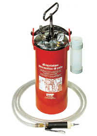 Photo of a Pizzi pneumatic glue dispenser
